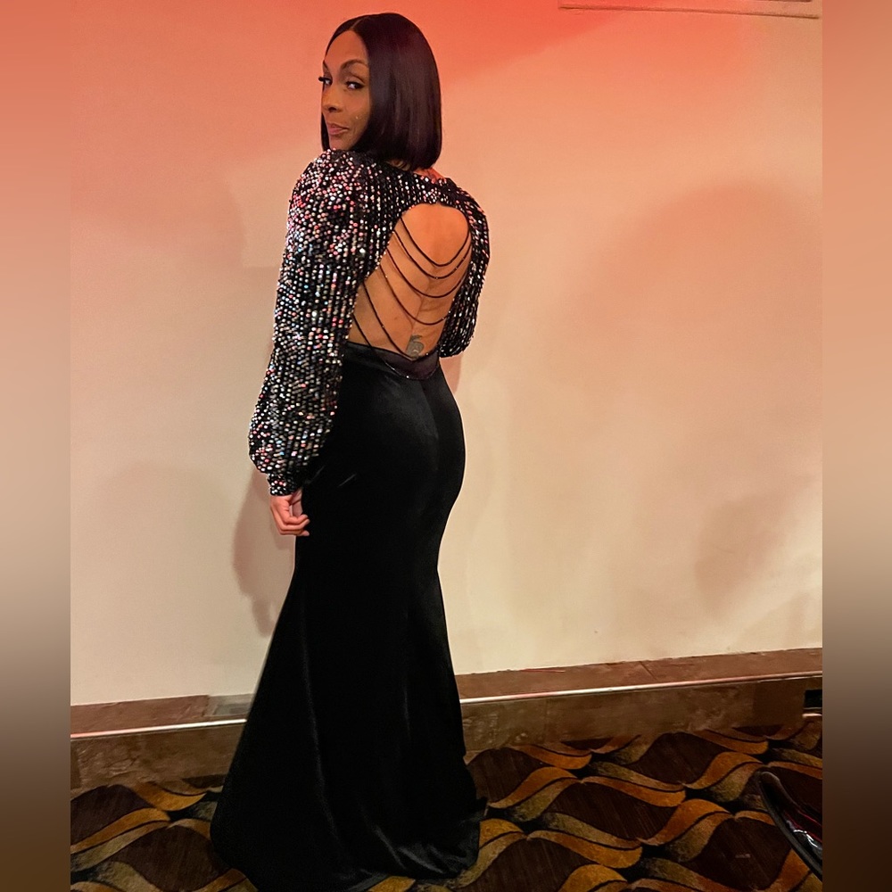 Meet your Posher, Antonette